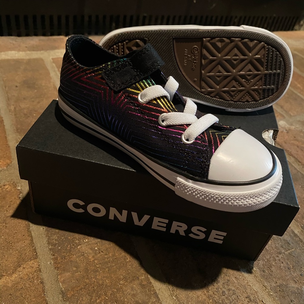 ‼️SOLD‼️Toddler girl converse